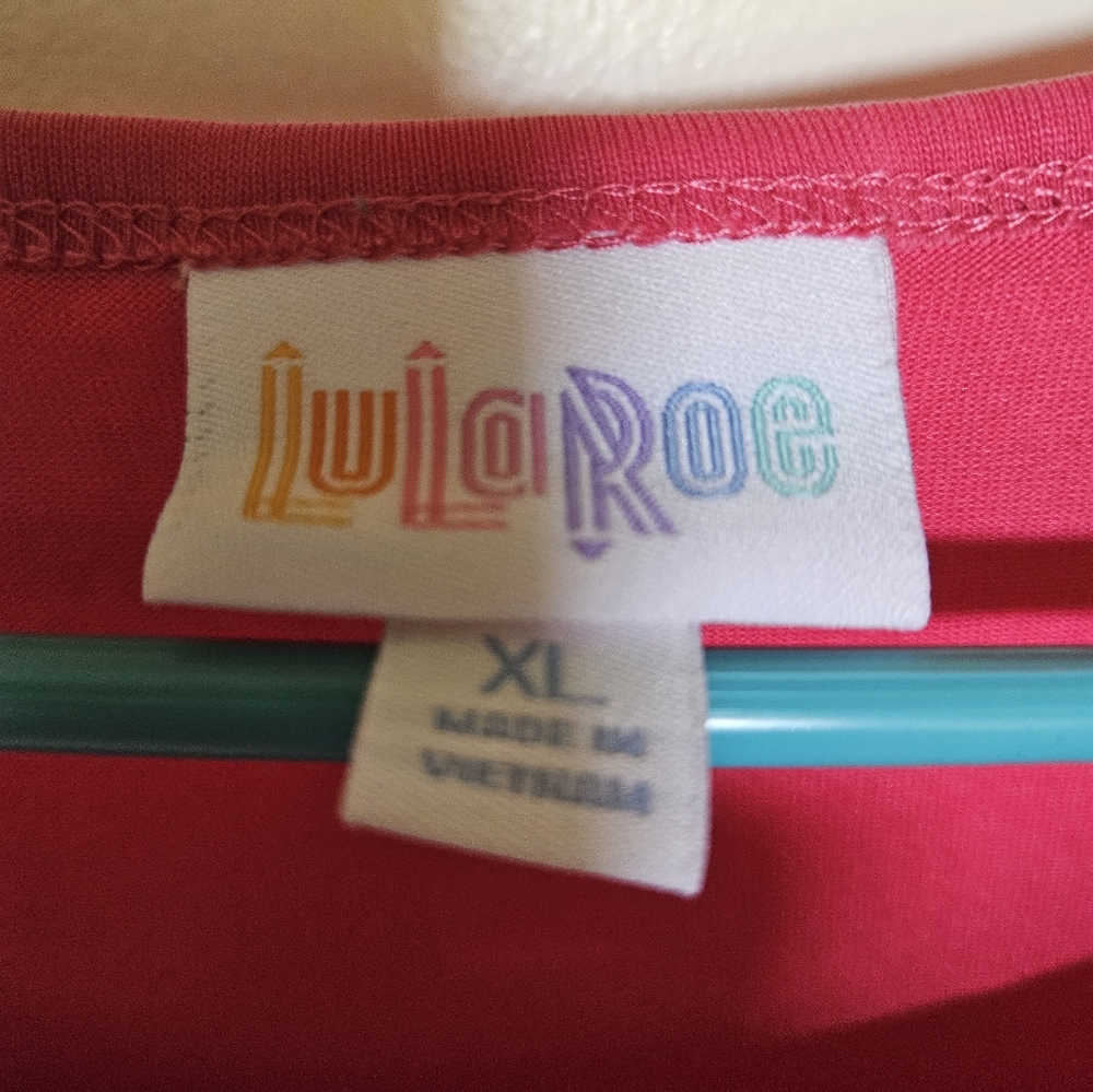 Lularoe Irma shirt - Picture 3 of 4